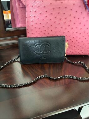 Chanel Black Leather Wallet, Pebbled Lambskin Quilted CC Logo